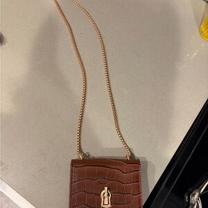 Mini Brown Croc-Embossed Chain Strap Bag